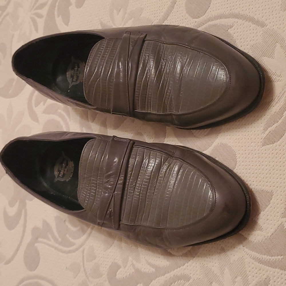 Florsheim Shoes😀